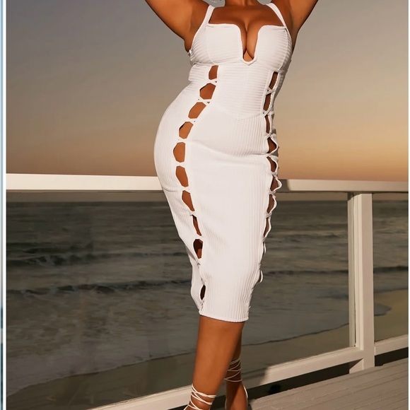 White Dress for Birthday, Brunch, or any Celebration - Picture 1 of 3